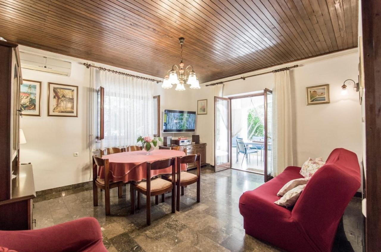 Holiday Home Villa Spilla Selca  Extérieur photo
